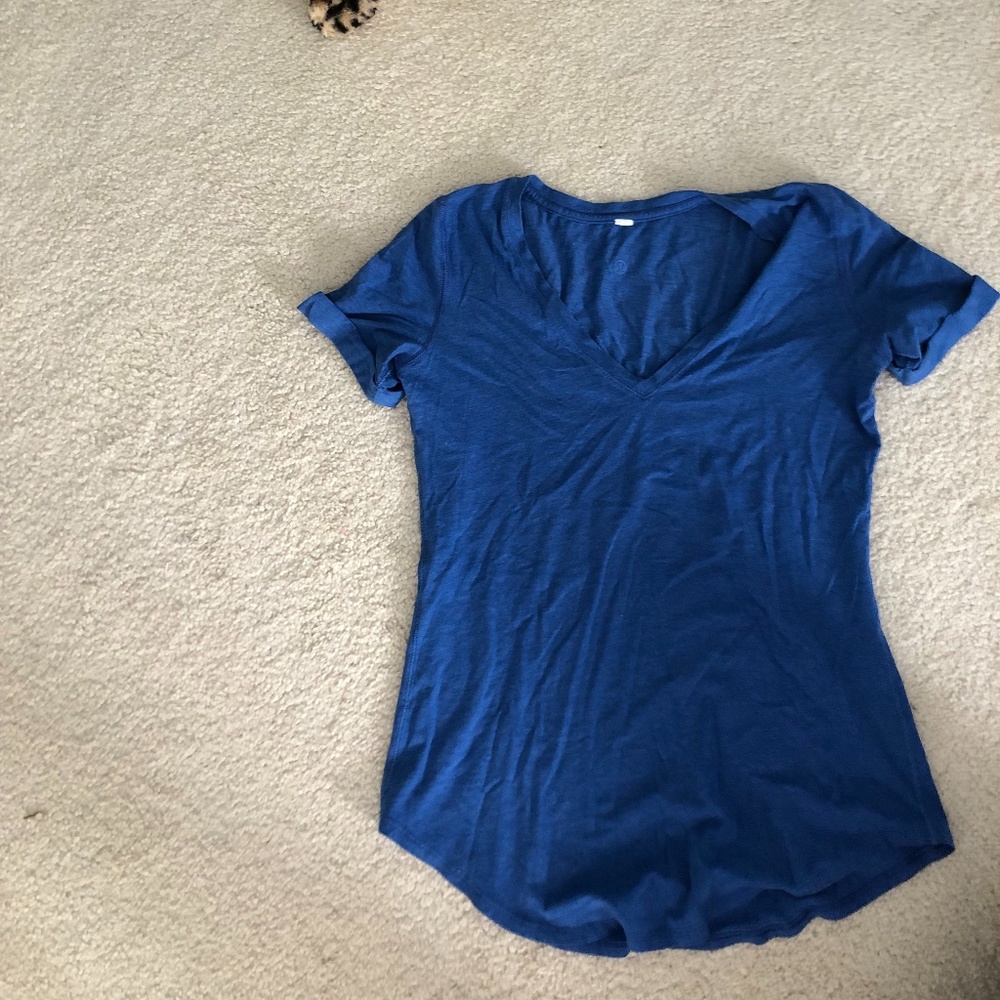 Lululemon Short Sleeve Shirt- Size 4